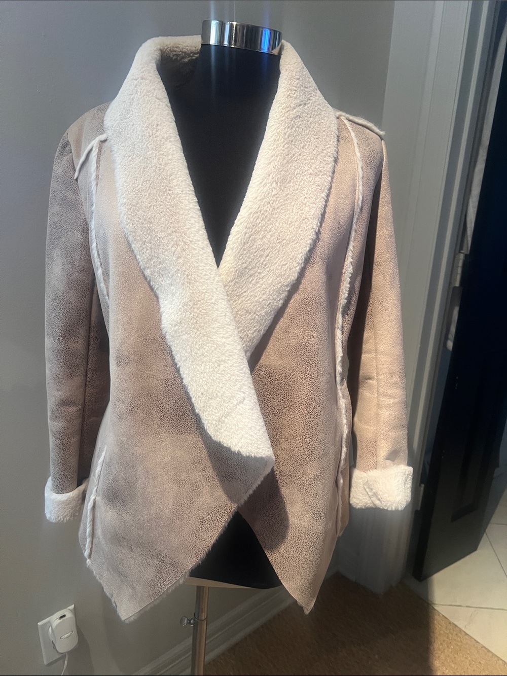 Neiman Marcus Cream and Tan Faux Shearling and suede Draped Jacket